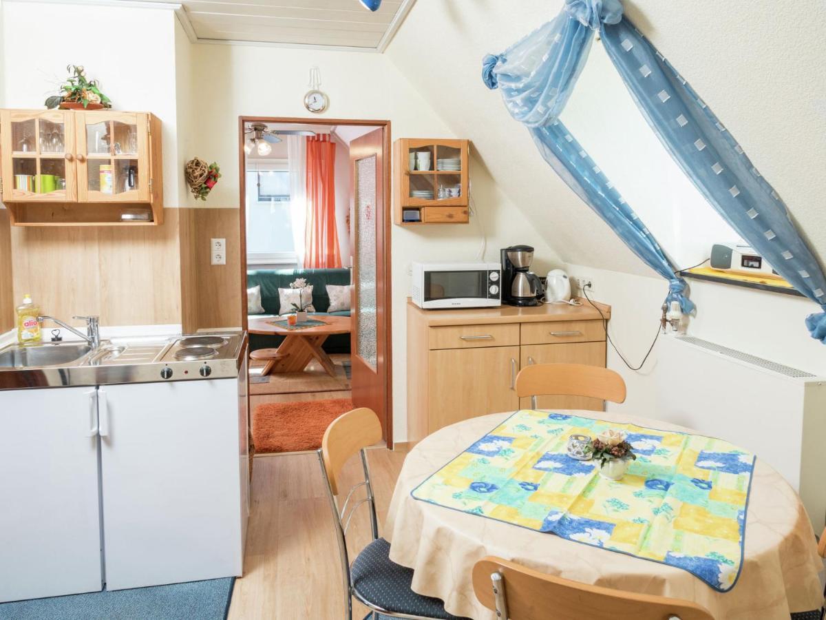 Cheerful Apartment Near City Centre Of Haslach ハスラッハ・イム・キンツィクタール エクステリア 写真
