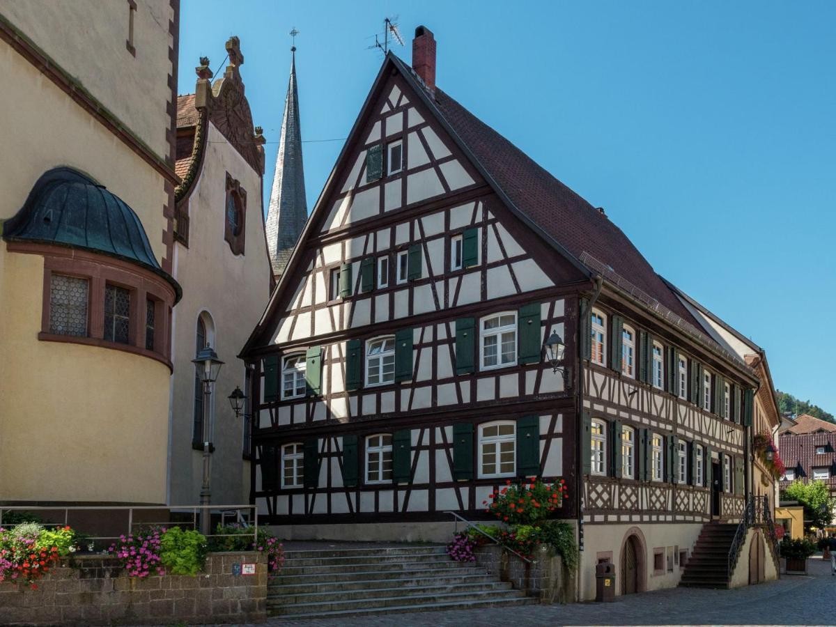 Cheerful Apartment Near City Centre Of Haslach ハスラッハ・イム・キンツィクタール エクステリア 写真
